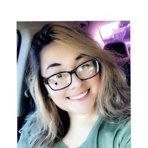 Meet your Posher, Vanessa